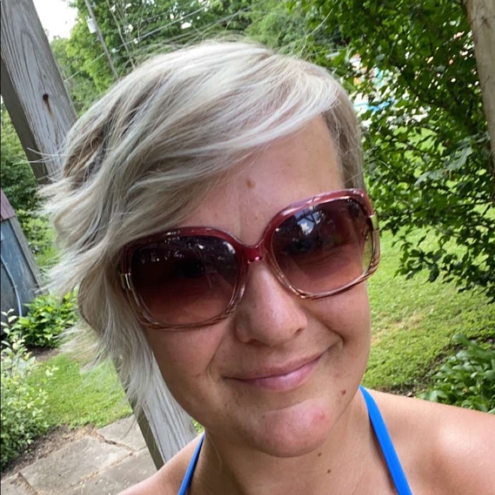 Meet your Posher, Sarah